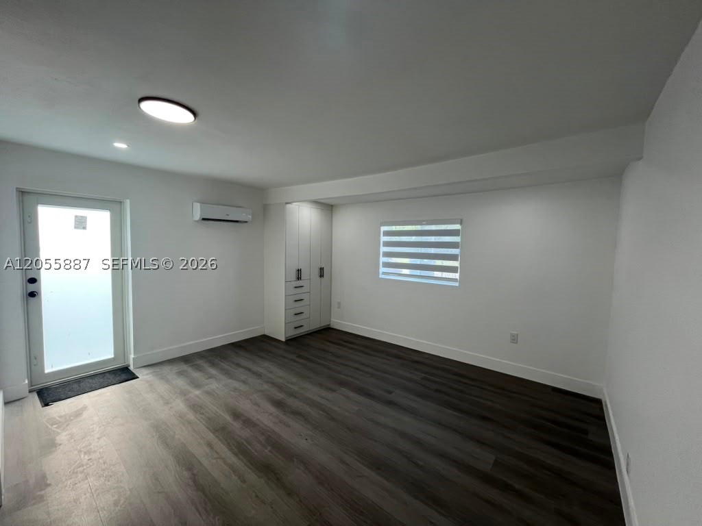 RICHMOND HGTS ESTS 3RD ADD - Residential