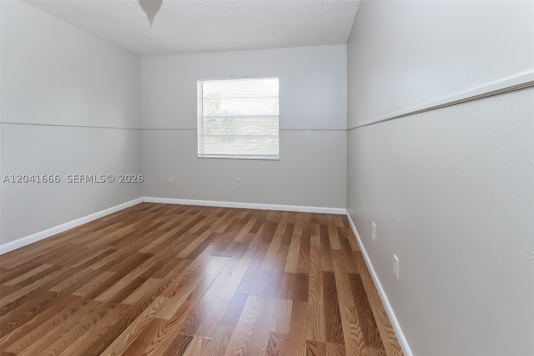 PALM BEACH COLONY SEC 2 - Residential Lease