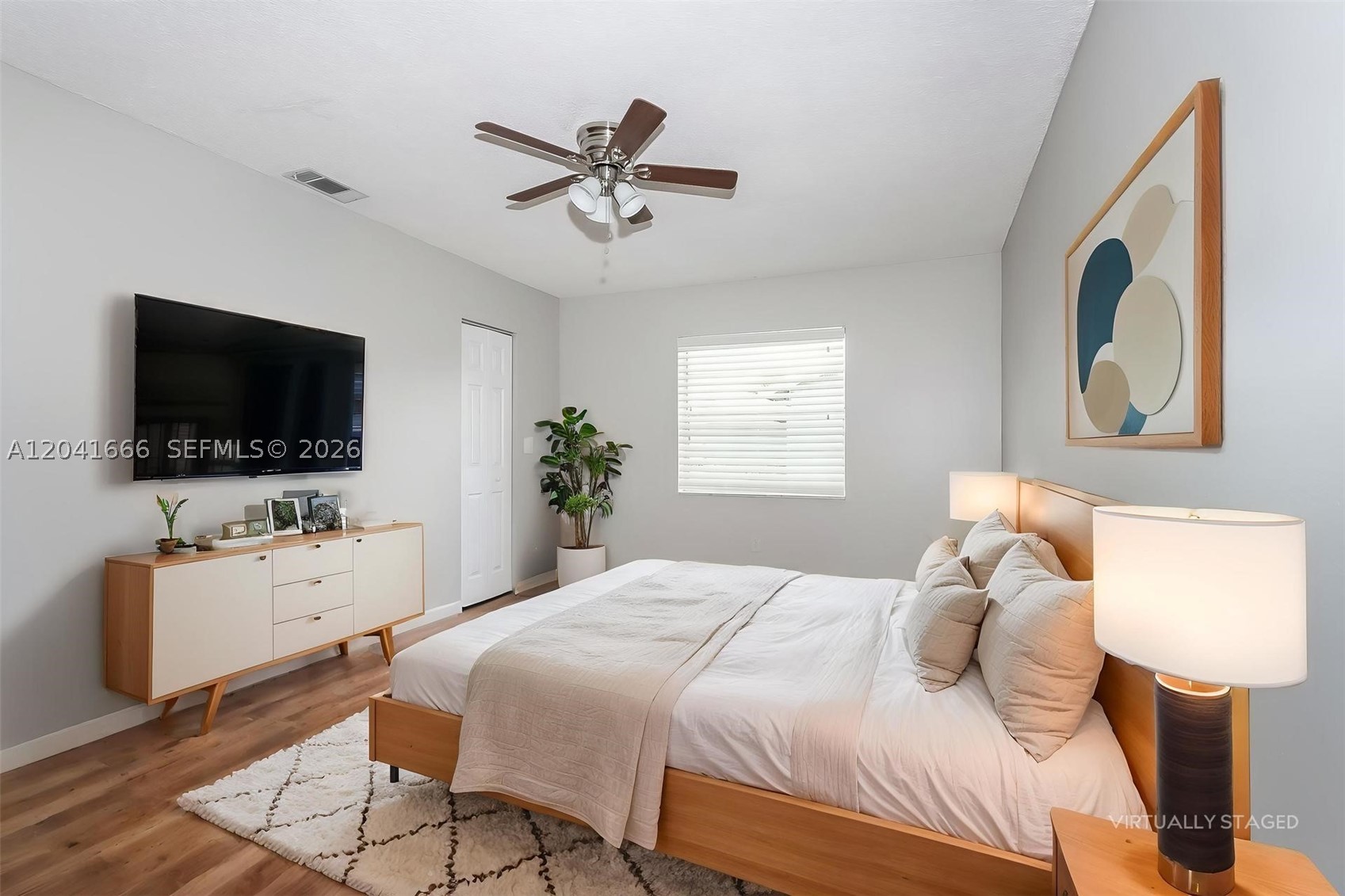 PALM BEACH COLONY SEC 2 - Residential Lease