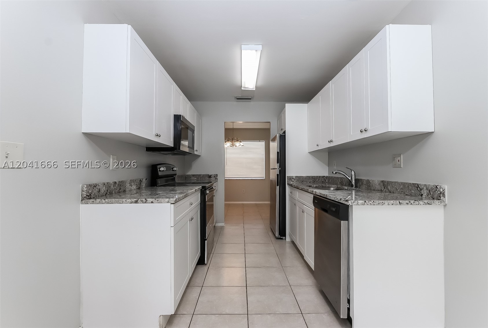 PALM BEACH COLONY SEC 2 - Residential Lease
