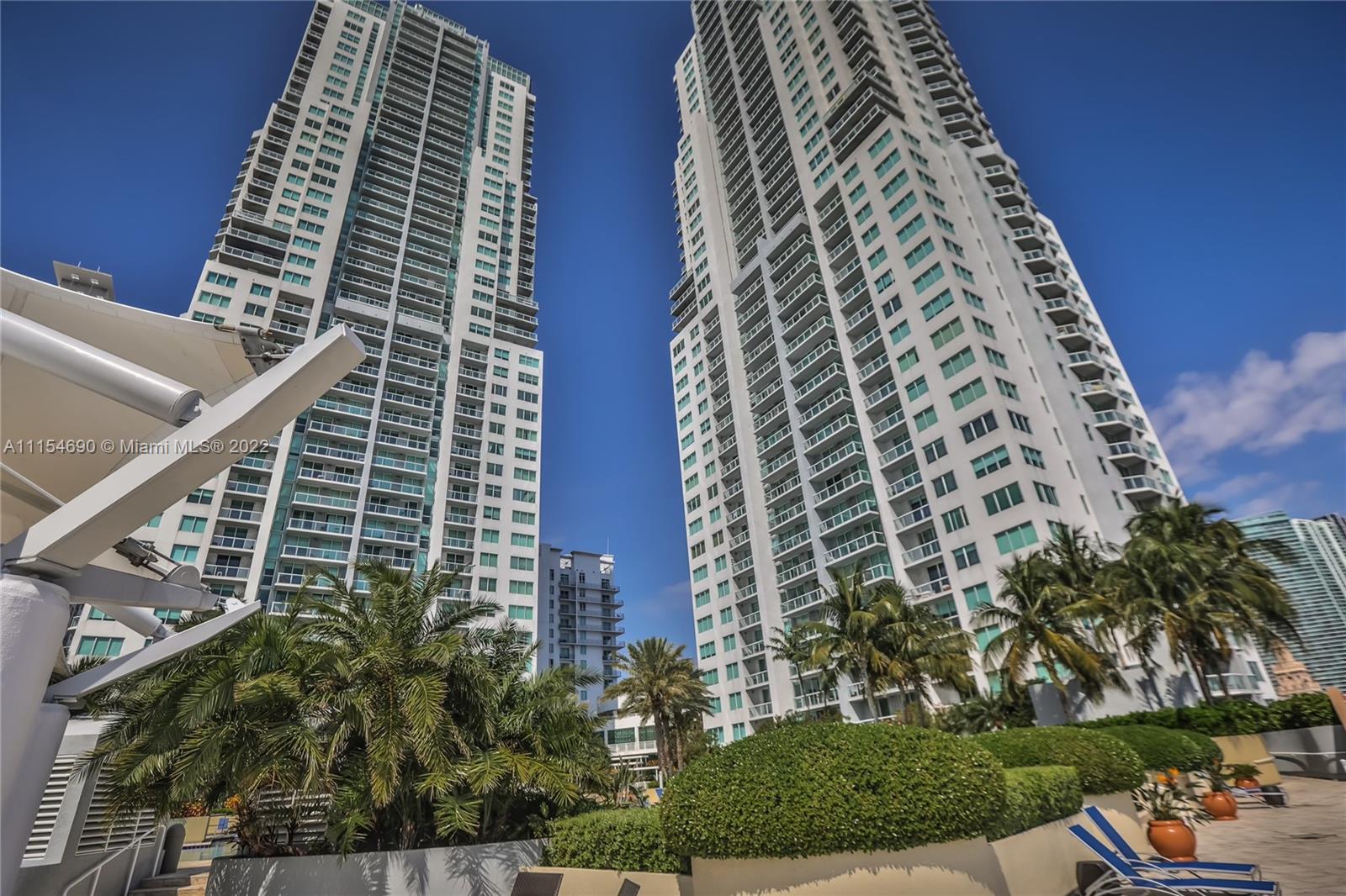 VIZCAYNE NORTH CONDO - Residential Lease
