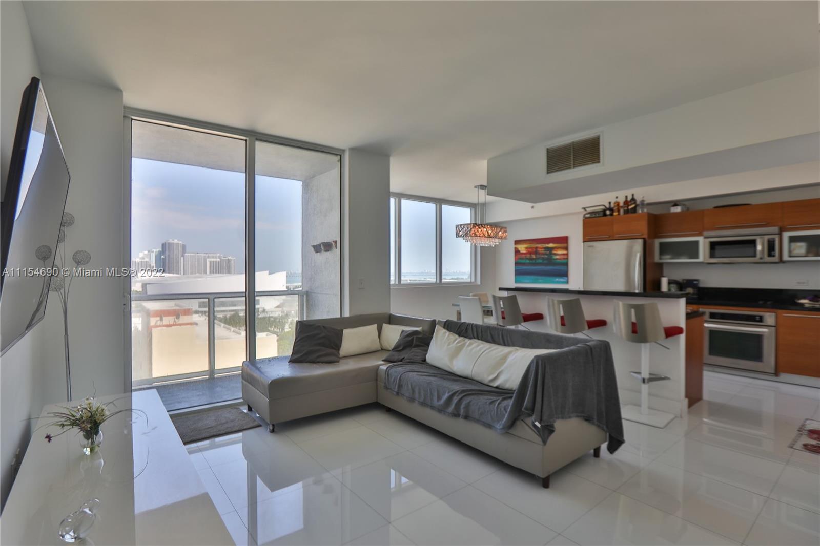 VIZCAYNE NORTH CONDO - Residential Lease