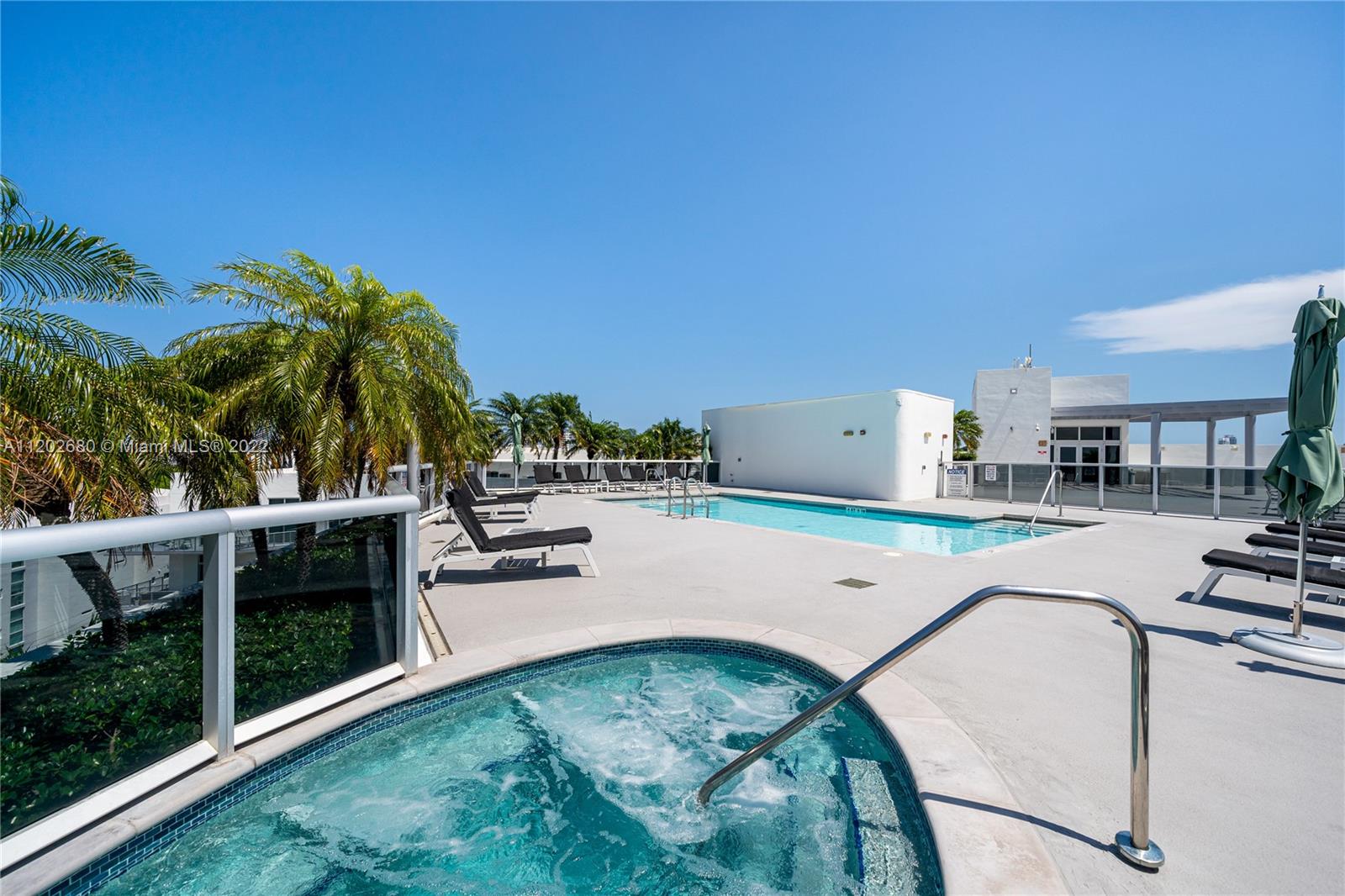 THE MERIDIAN CONDO - Residential