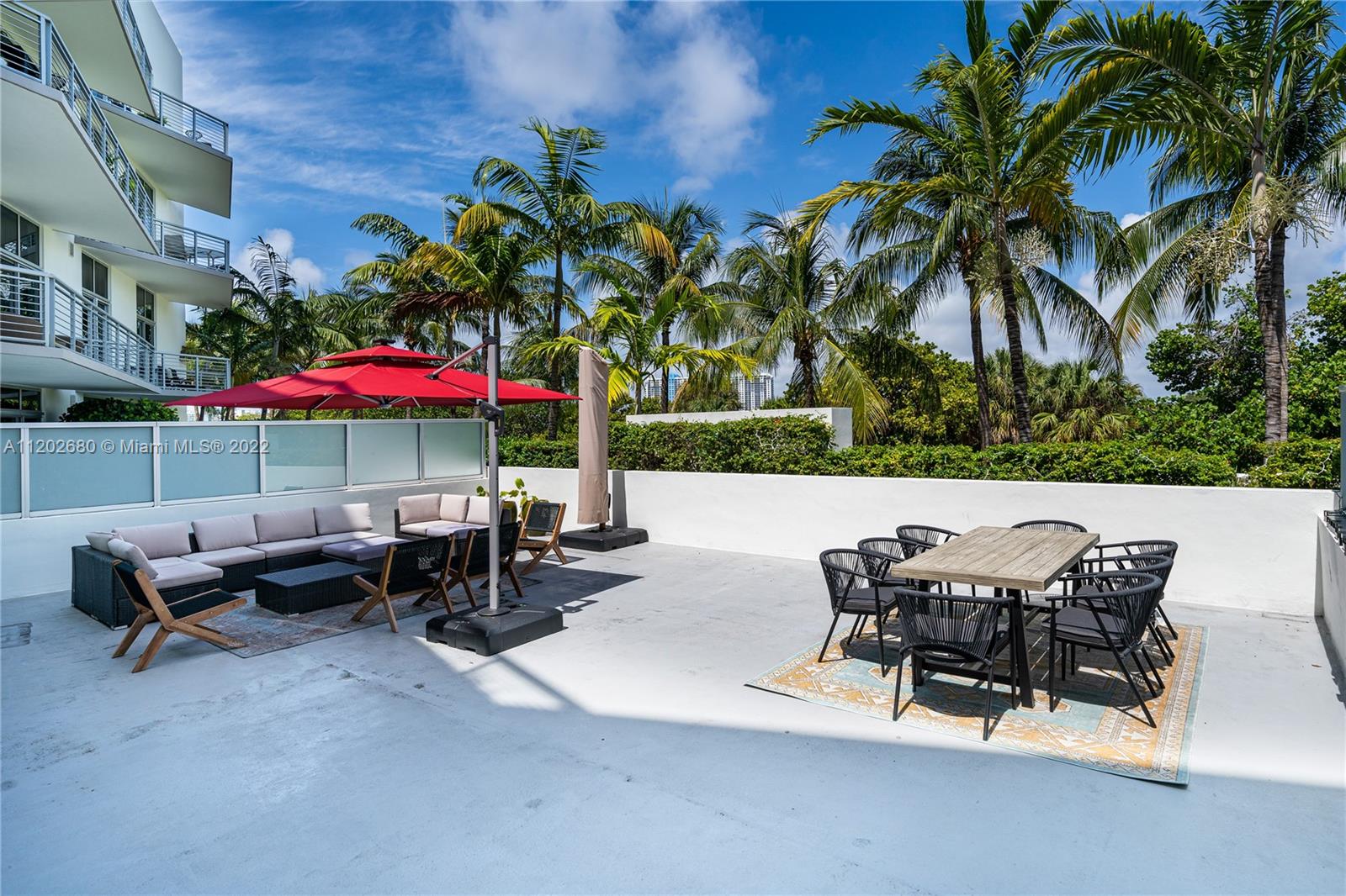 THE MERIDIAN CONDO - Residential