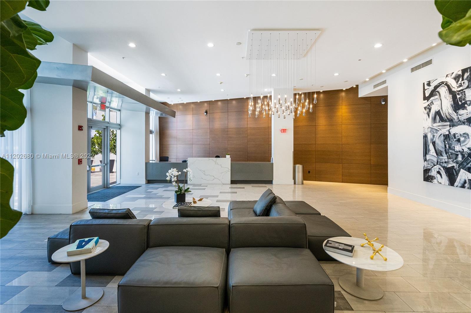 THE MERIDIAN CONDO - Residential