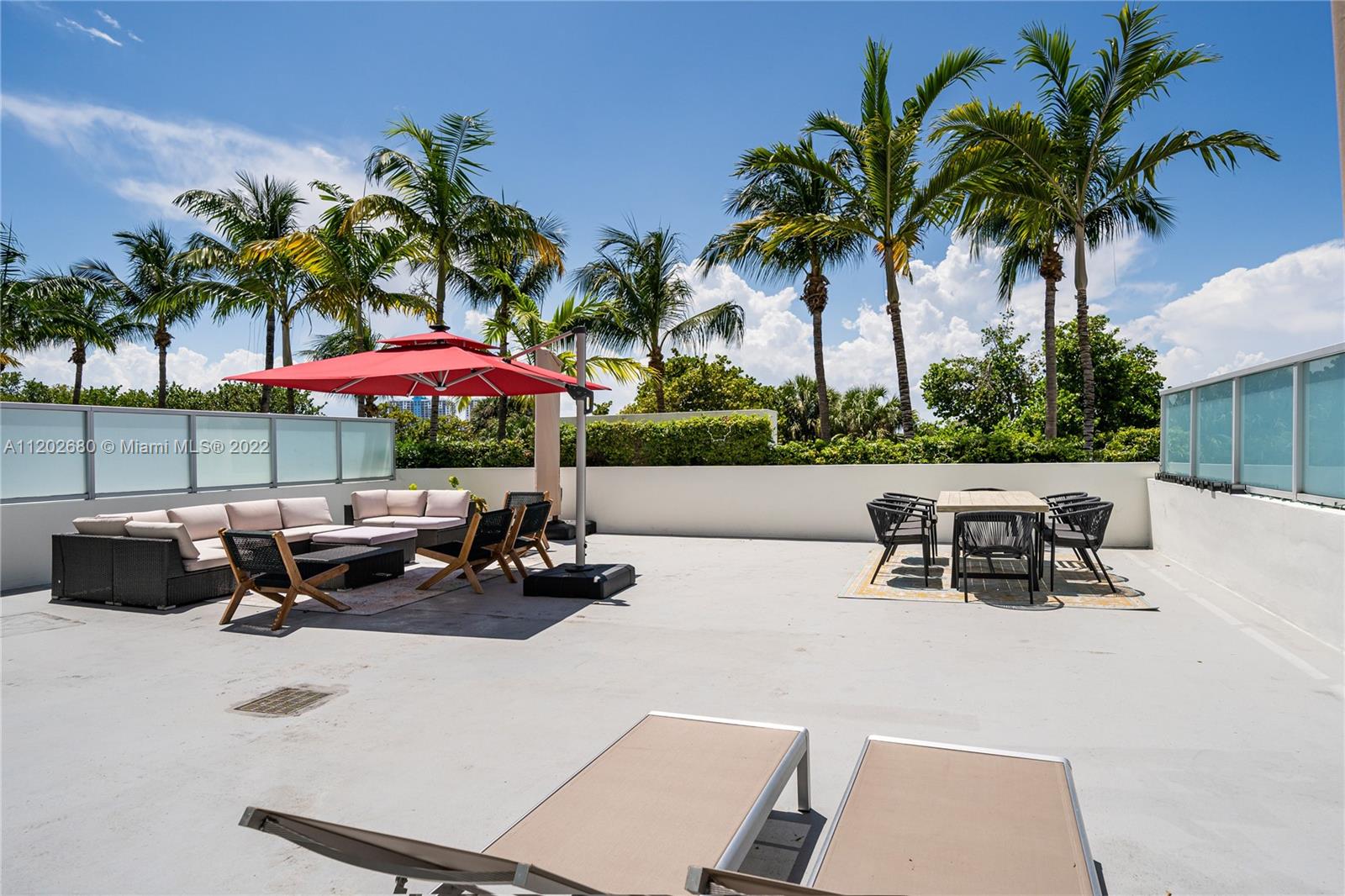 THE MERIDIAN CONDO - Residential