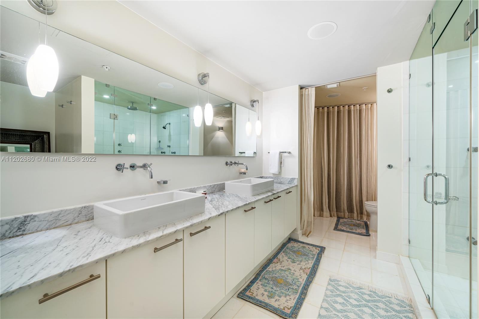 THE MERIDIAN CONDO - Residential