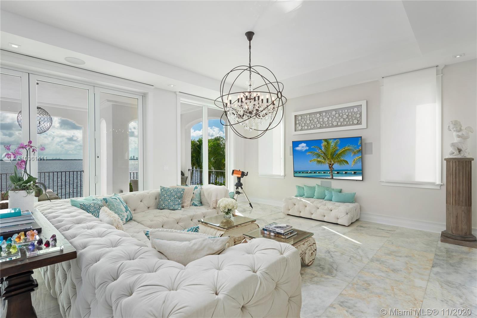 TREASURE ISLAND - Residential
