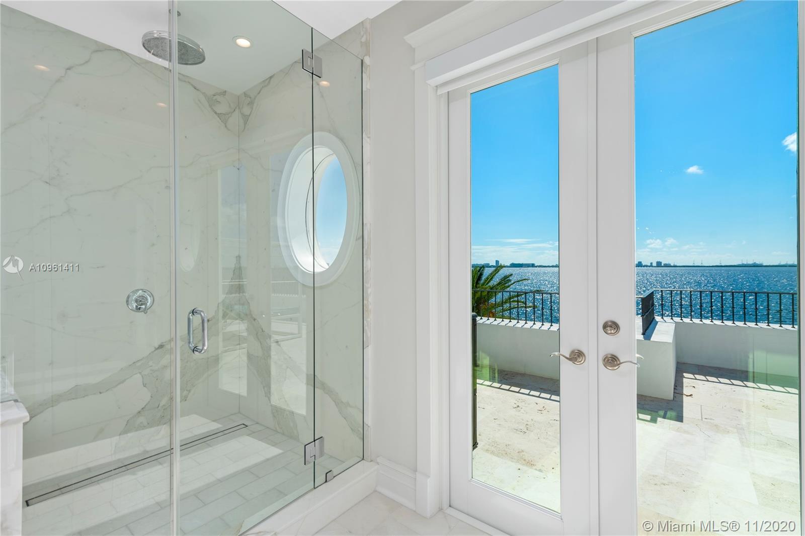 TREASURE ISLAND - Residential
