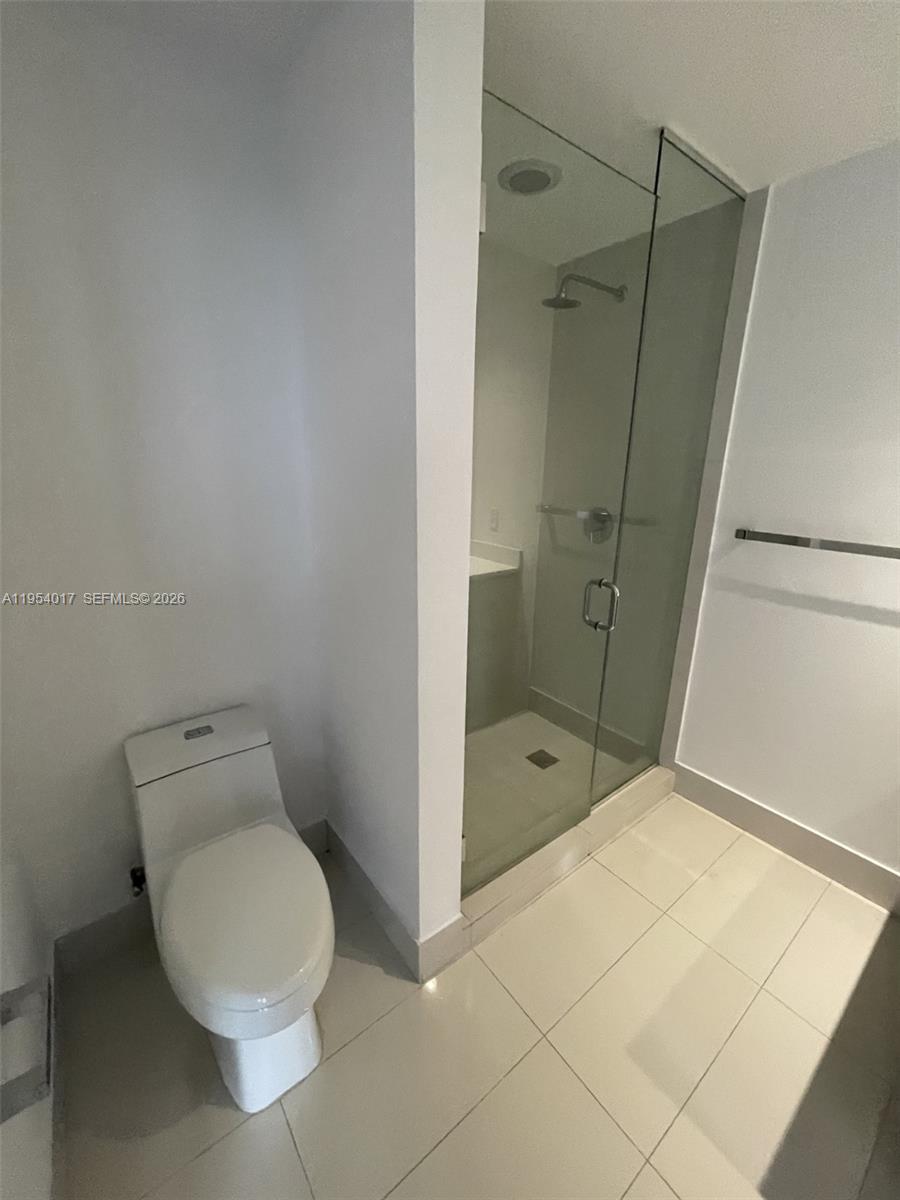 3401 MIDTOWN CONDO - Residential