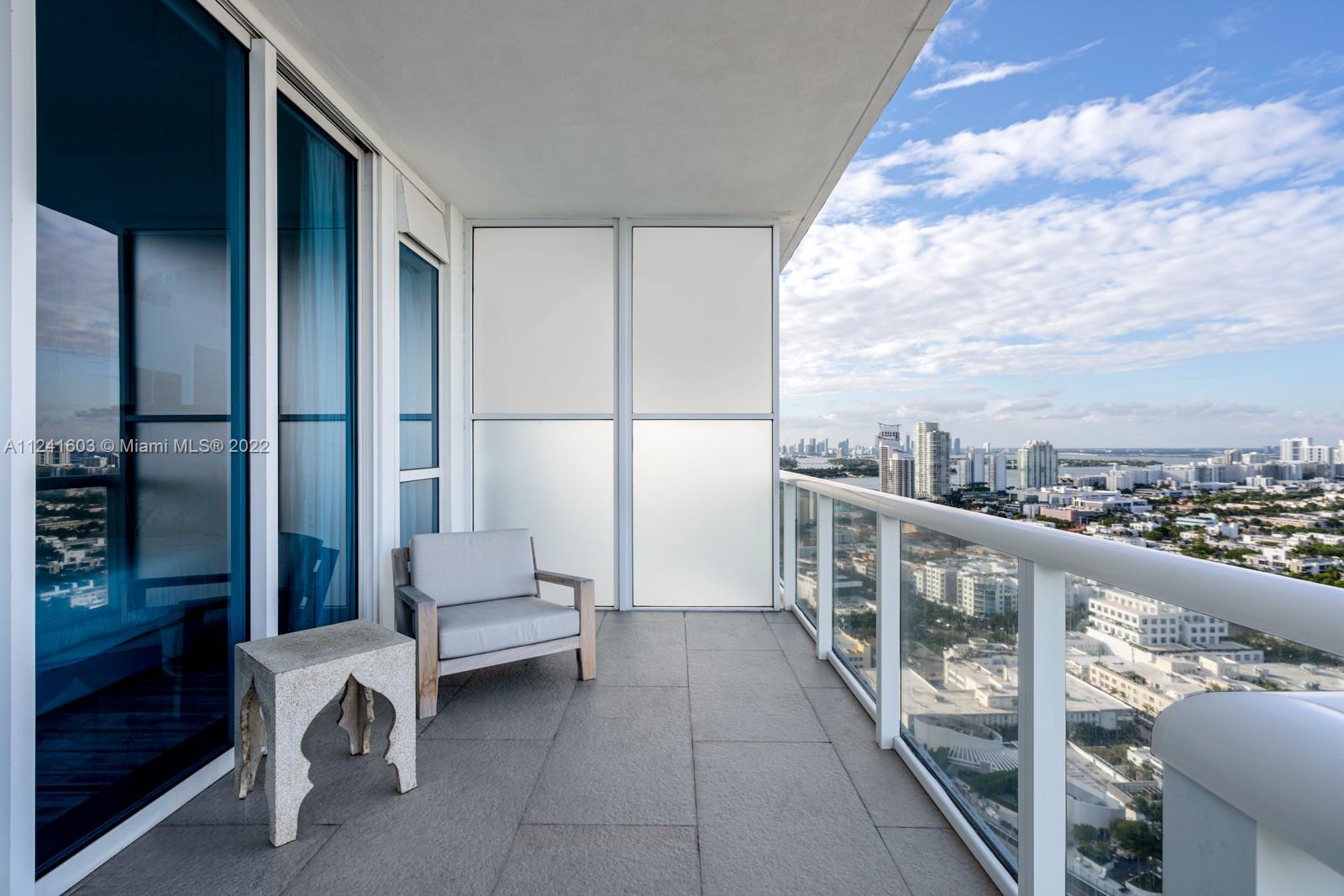 CONTINUUM ON SOUTH BEACH - Residential