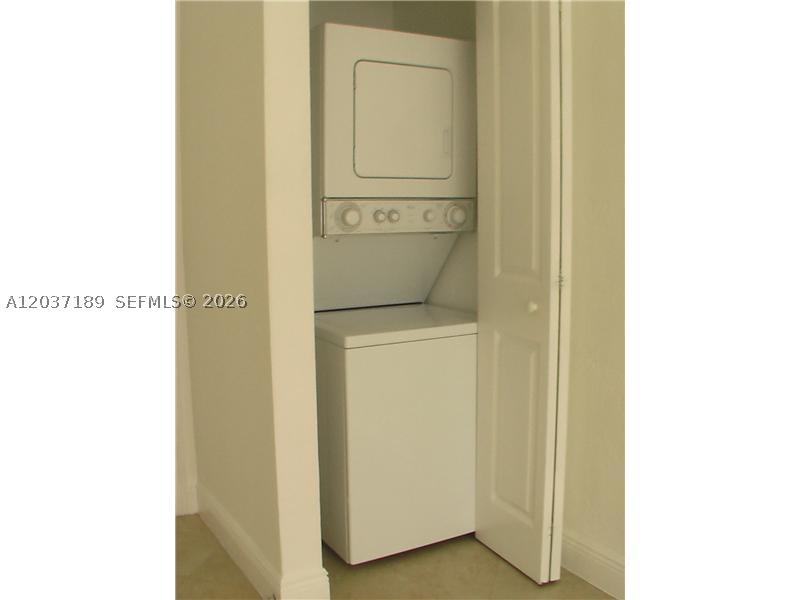 FAIRGREEN R/S - Residential Lease