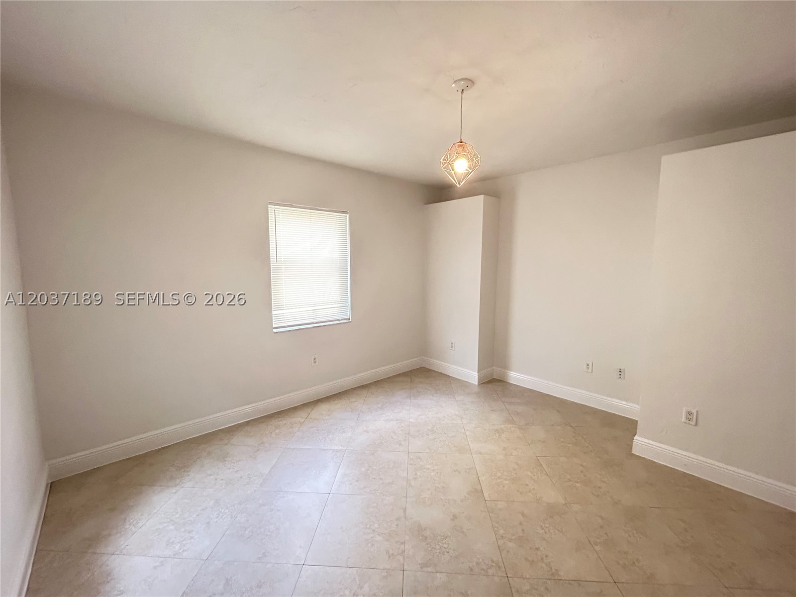 FAIRGREEN R/S - Residential Lease