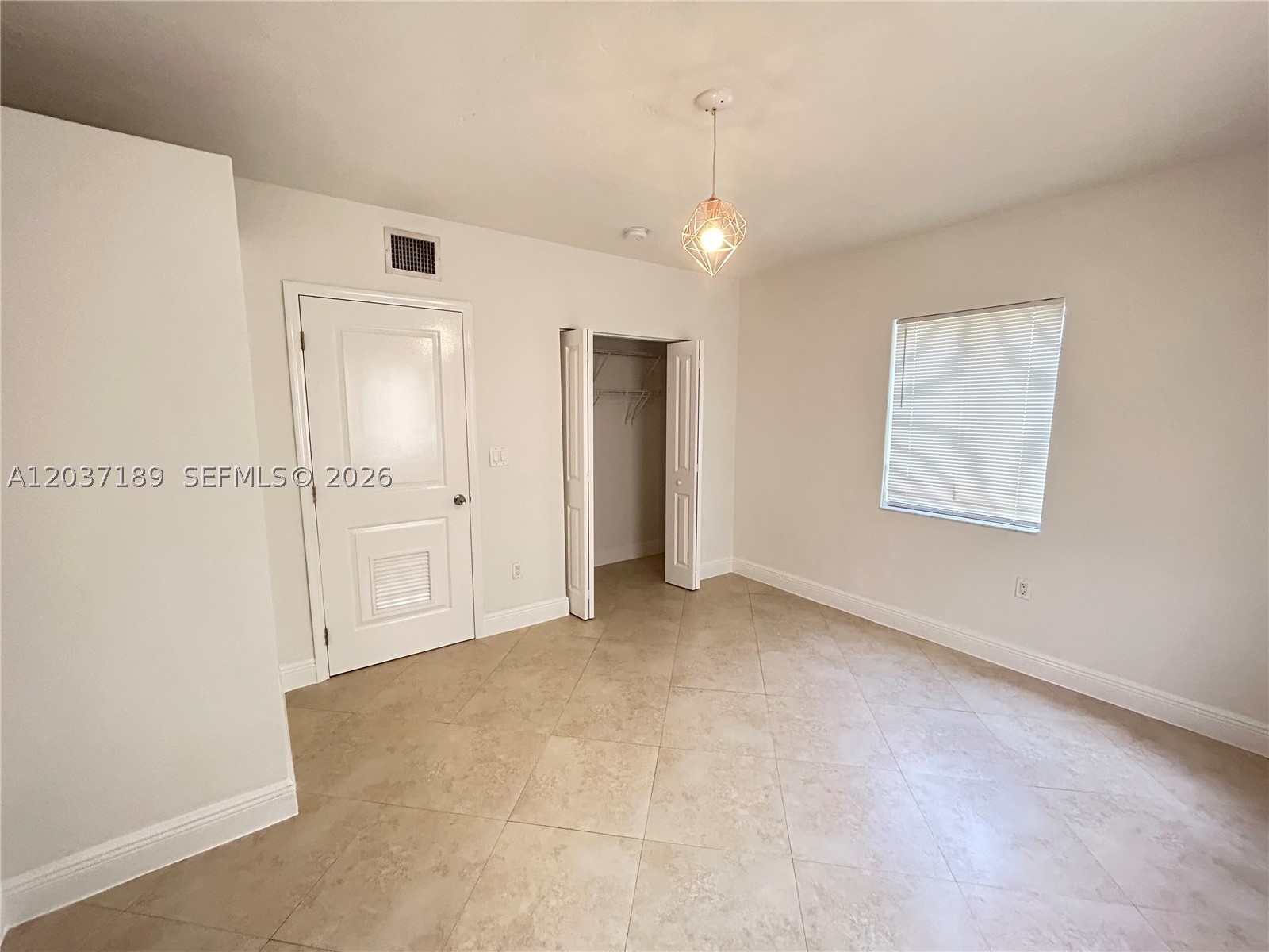 FAIRGREEN R/S - Residential Lease
