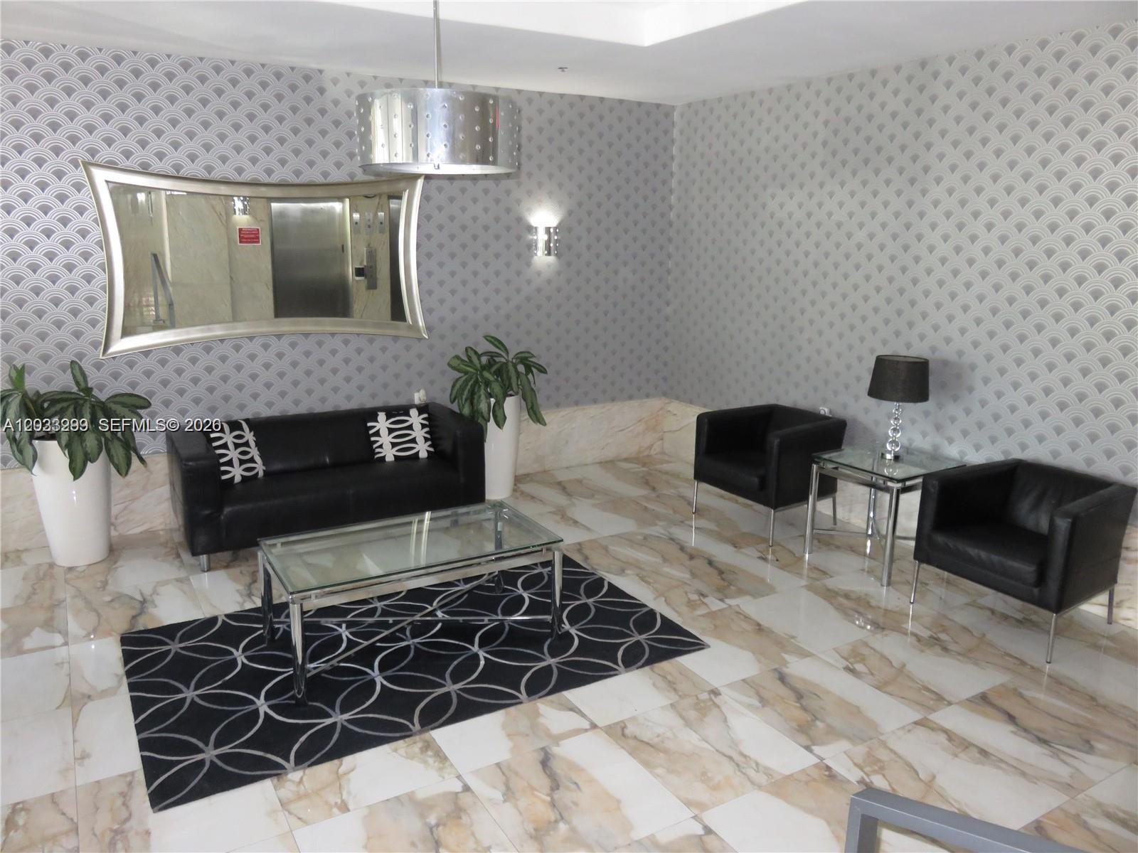 ISLANDER CONDO APTS - Residential Lease