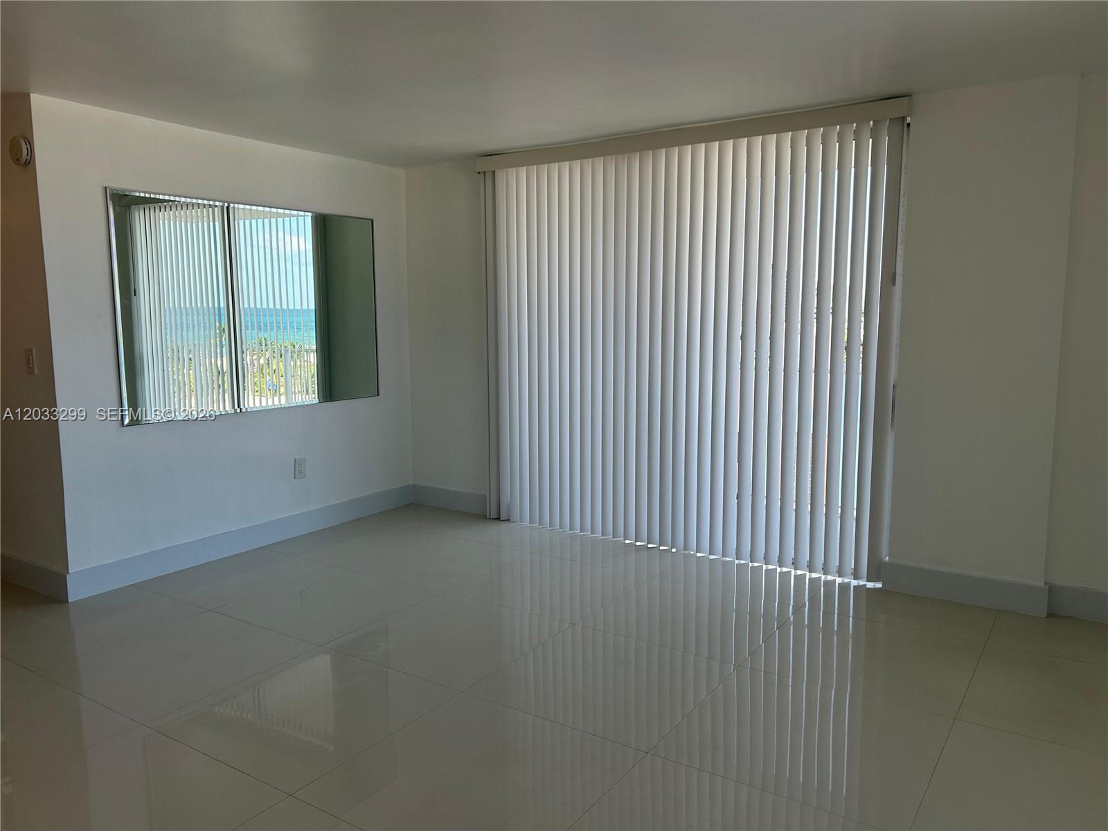 ISLANDER CONDO APTS - Residential Lease