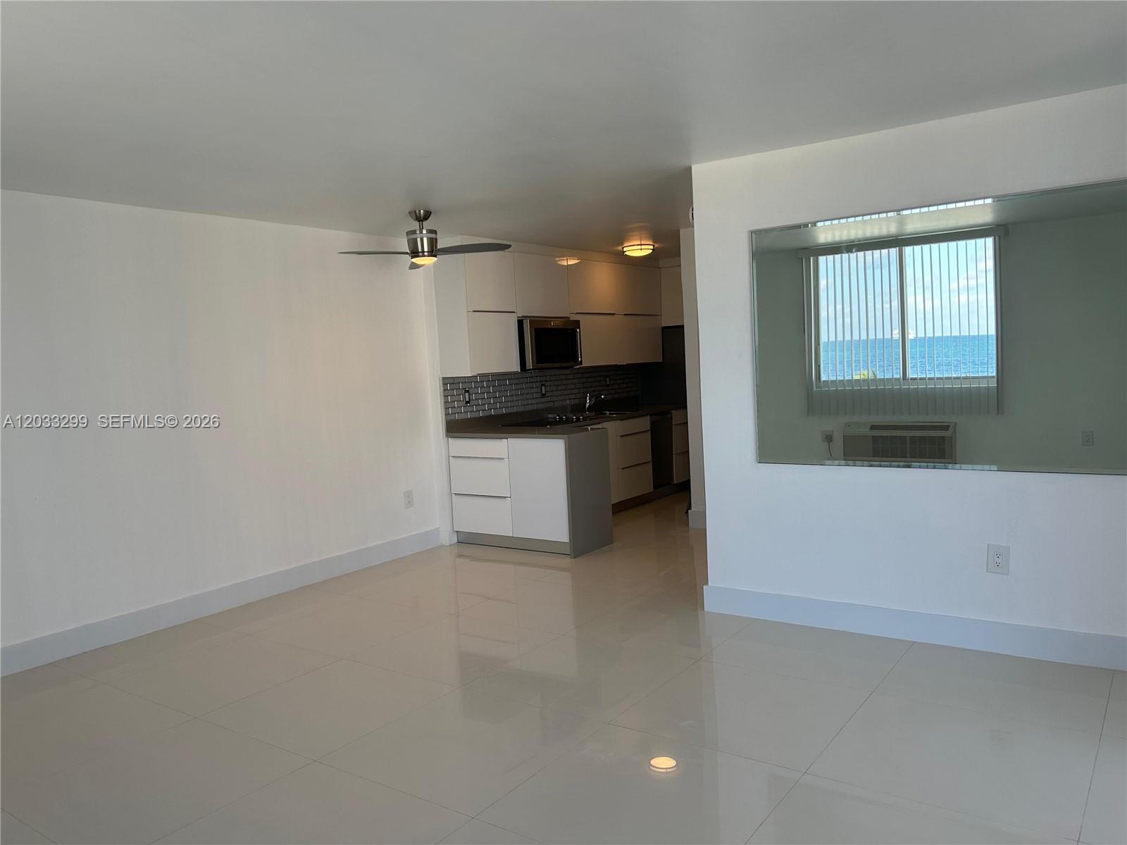 ISLANDER CONDO APTS - Residential Lease