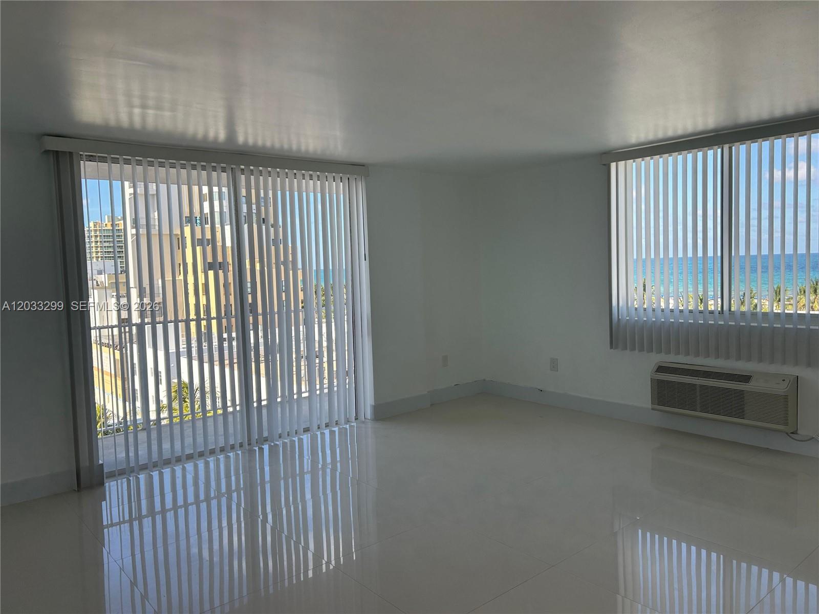 ISLANDER CONDO APTS - Residential Lease