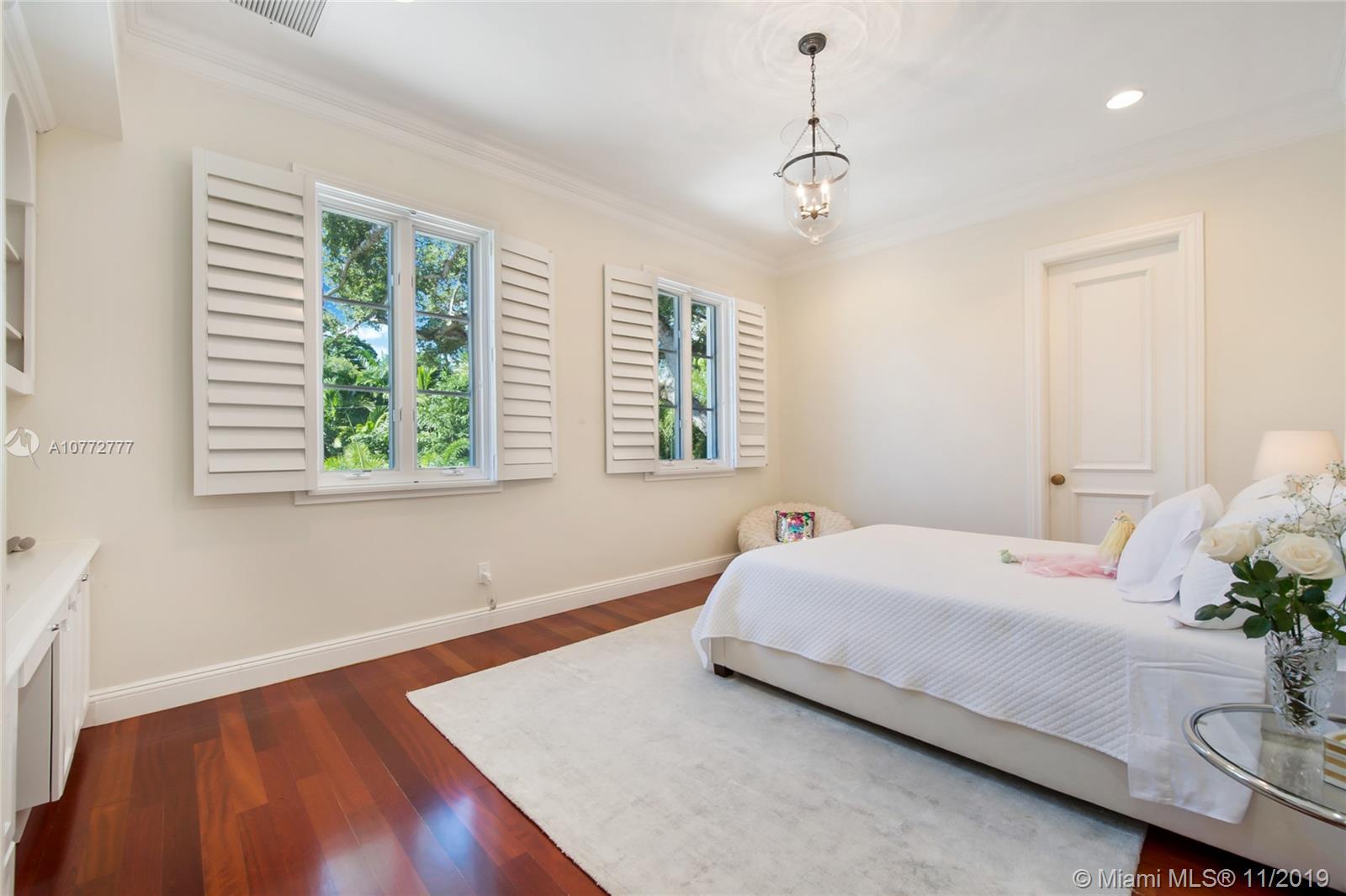 STONEGATE - Residential