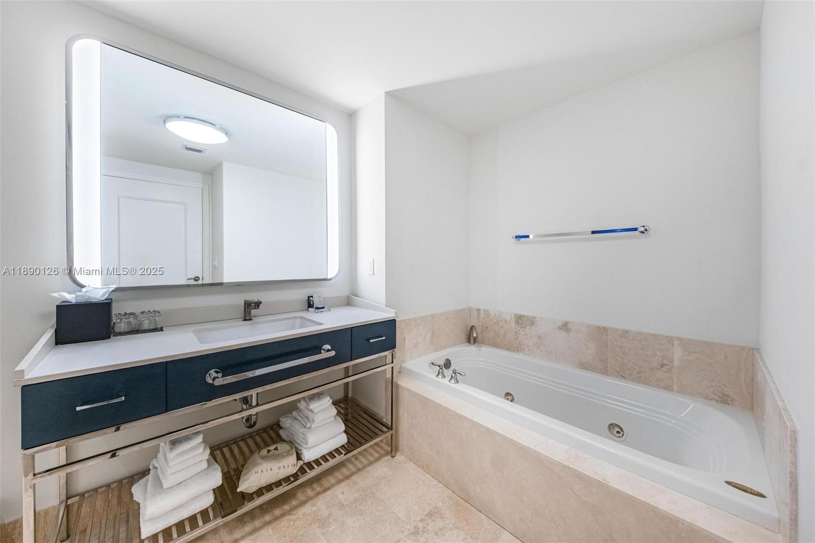 FONTAINEBLEAU II CONDO - Residential