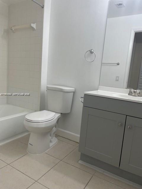 SUMMERBREEZE CONDO - Residential