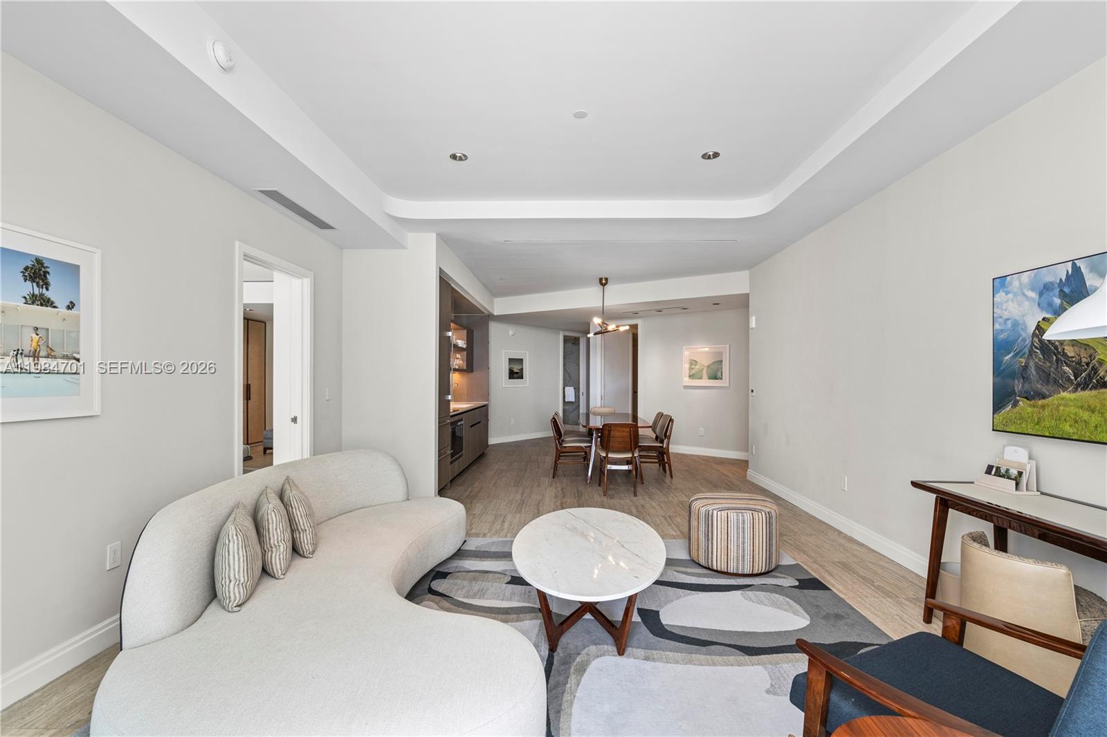 Four Seasons - Residential