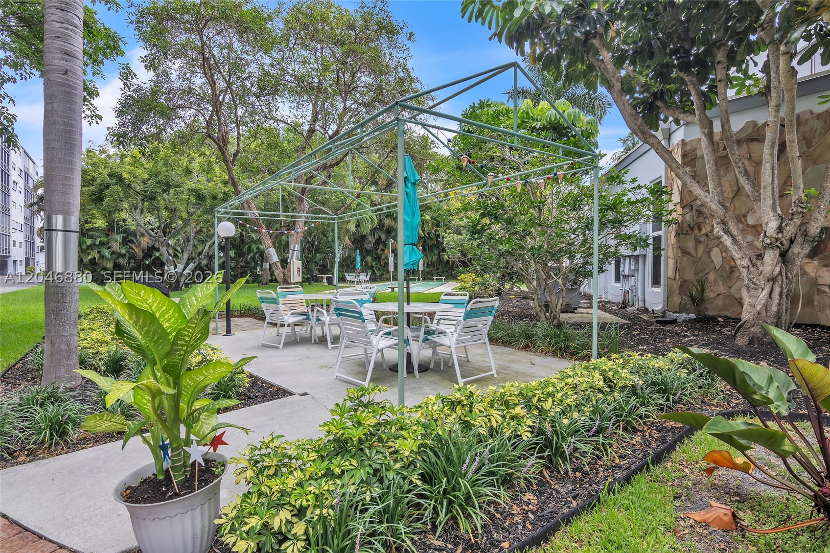 FAIRWAYS ROYALE CONDO - Residential