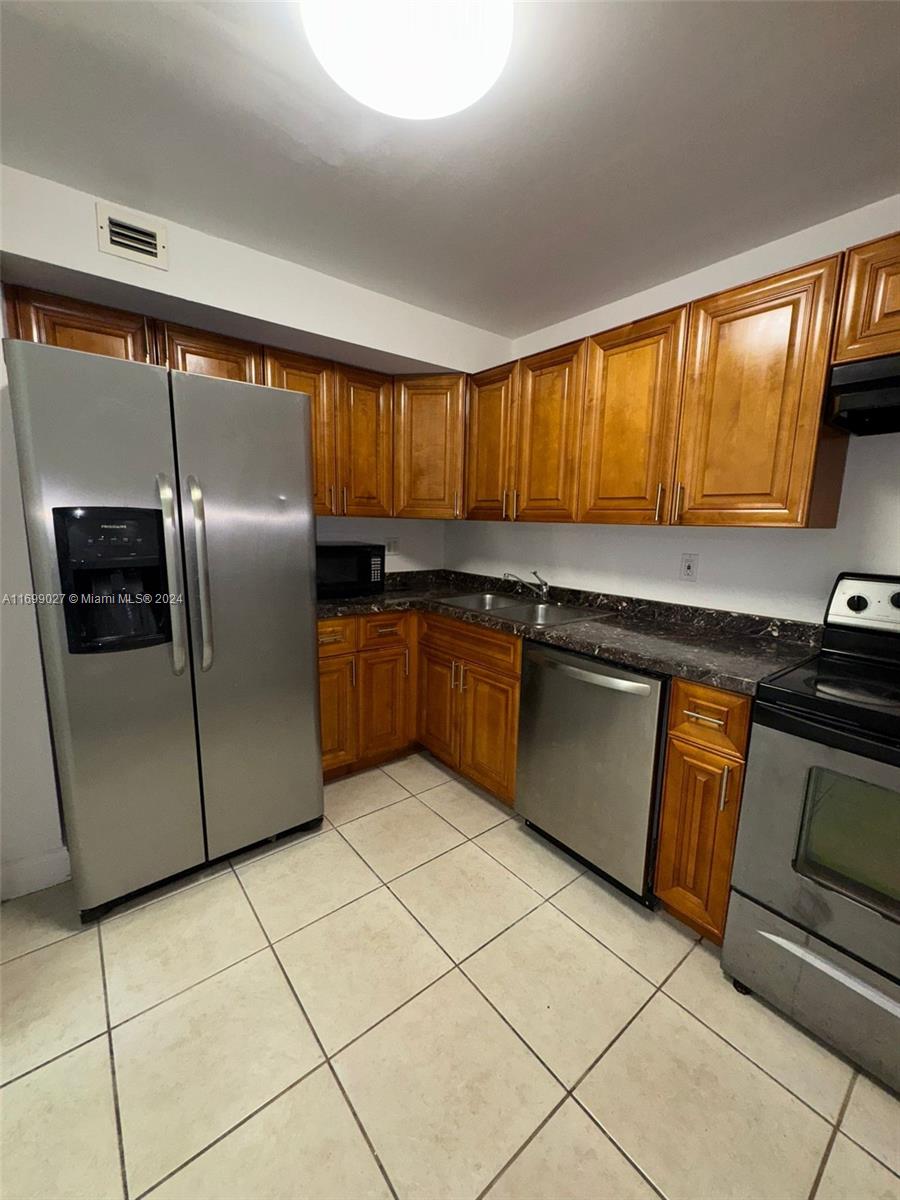 SPRINGCREST CONDO - Residential Lease