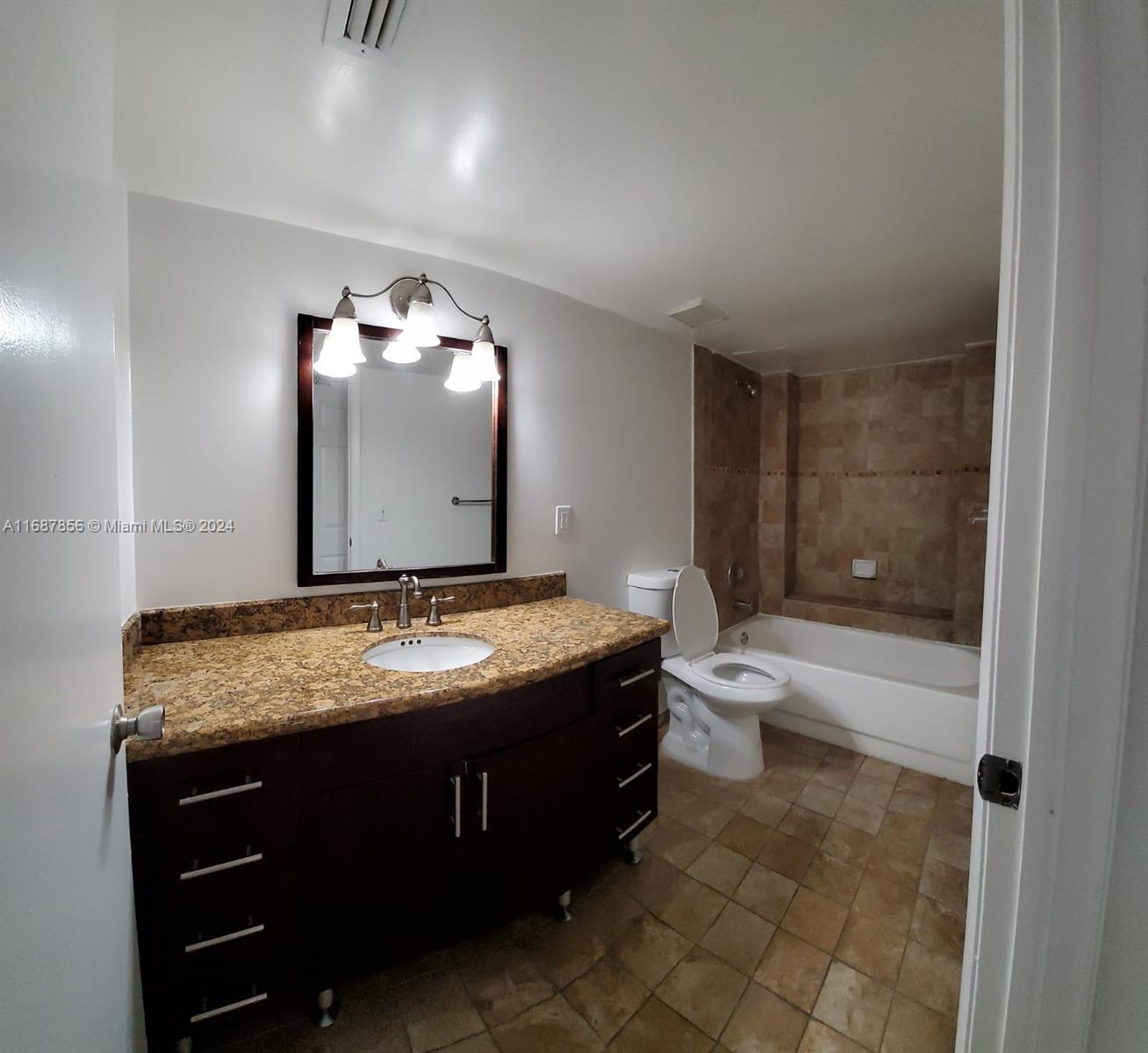 LAS VISTAS AT DORAL CONDO - Residential Lease