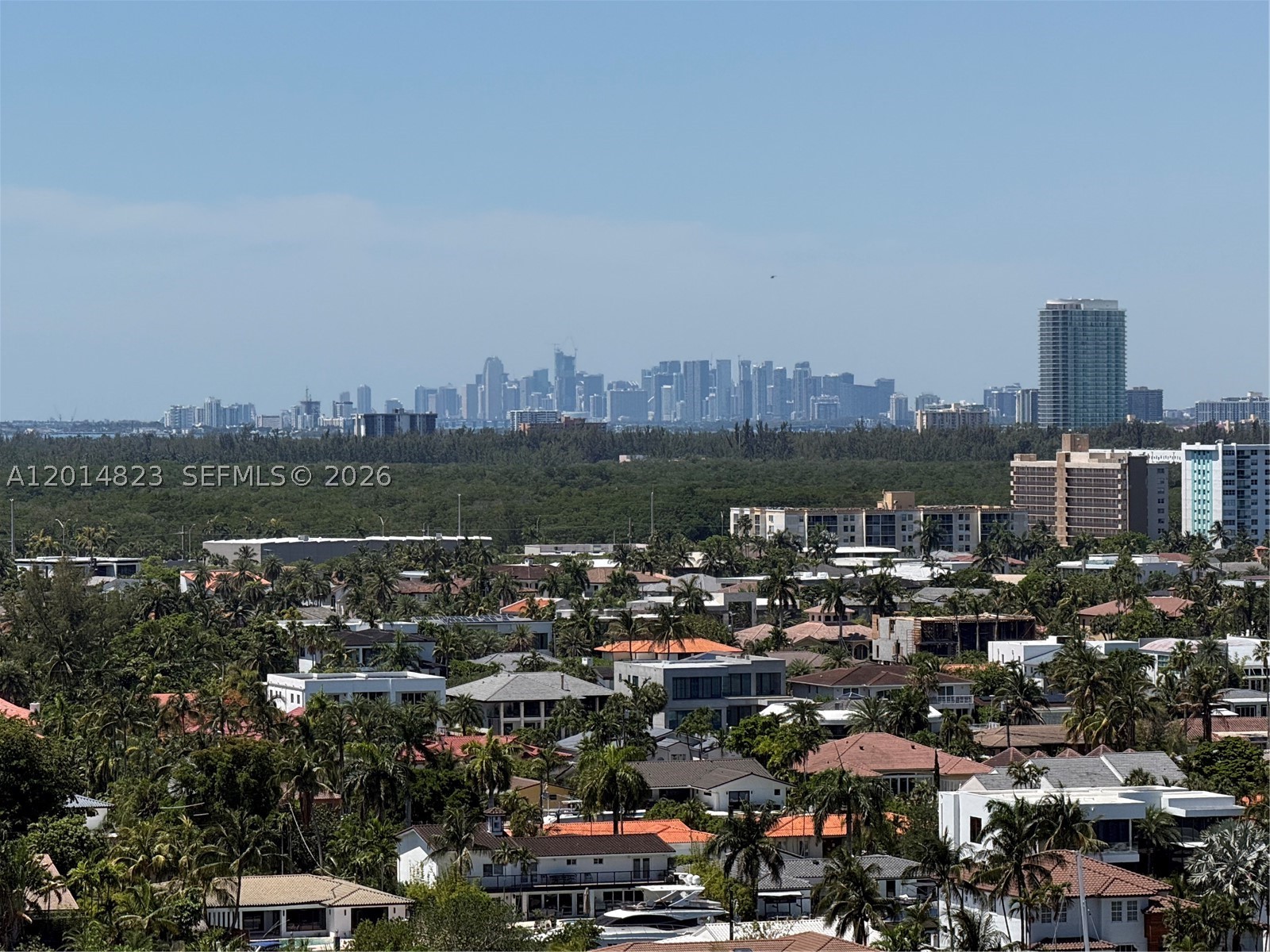 2000 ISL BLVD WILLIAMS IS - Residential