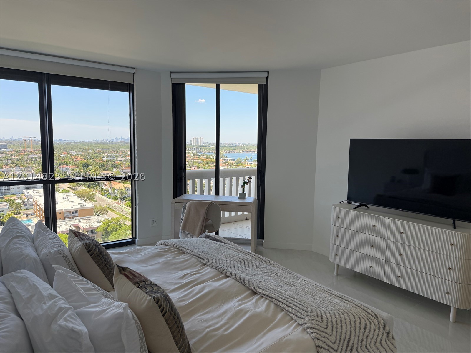 2000 ISL BLVD WILLIAMS IS - Residential