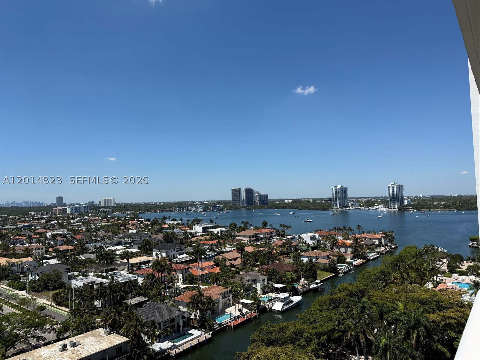 2000 ISL BLVD WILLIAMS IS - Residential