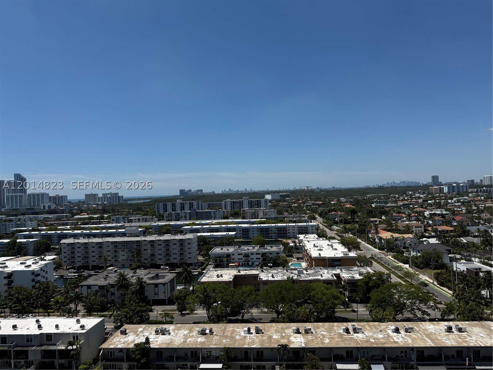 2000 ISL BLVD WILLIAMS IS - Residential