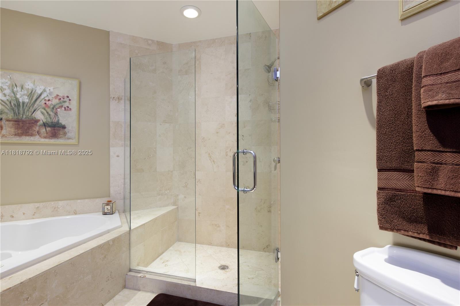 THE PONCE DE LEON CONDO - Residential Lease