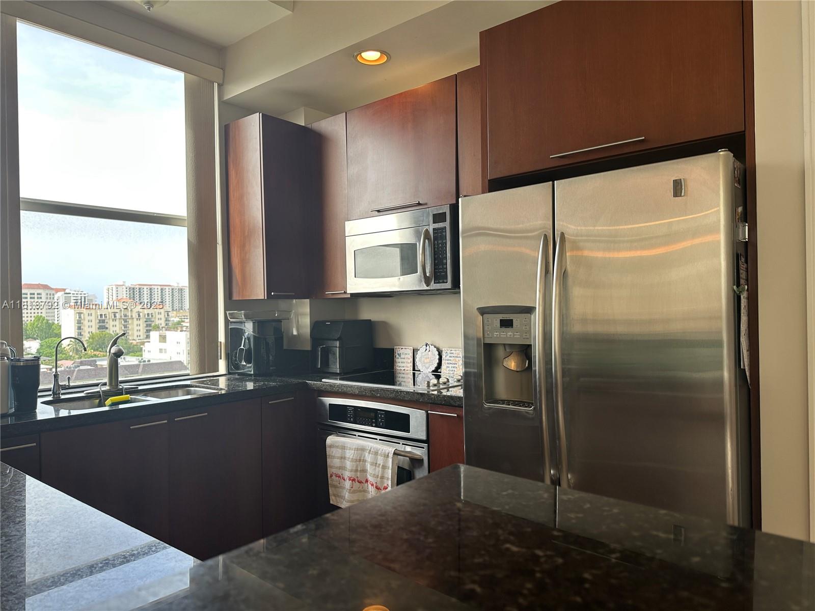 THE PONCE DE LEON CONDO - Residential Lease