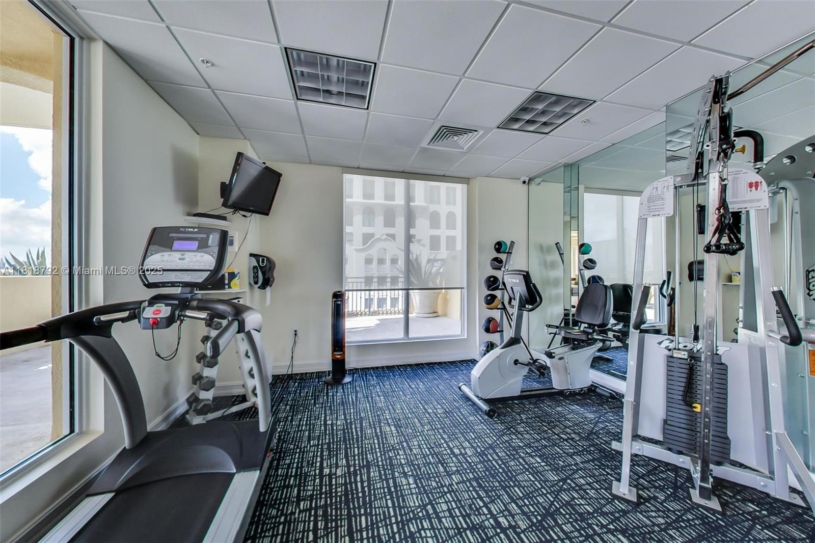 THE PONCE DE LEON CONDO - Residential Lease