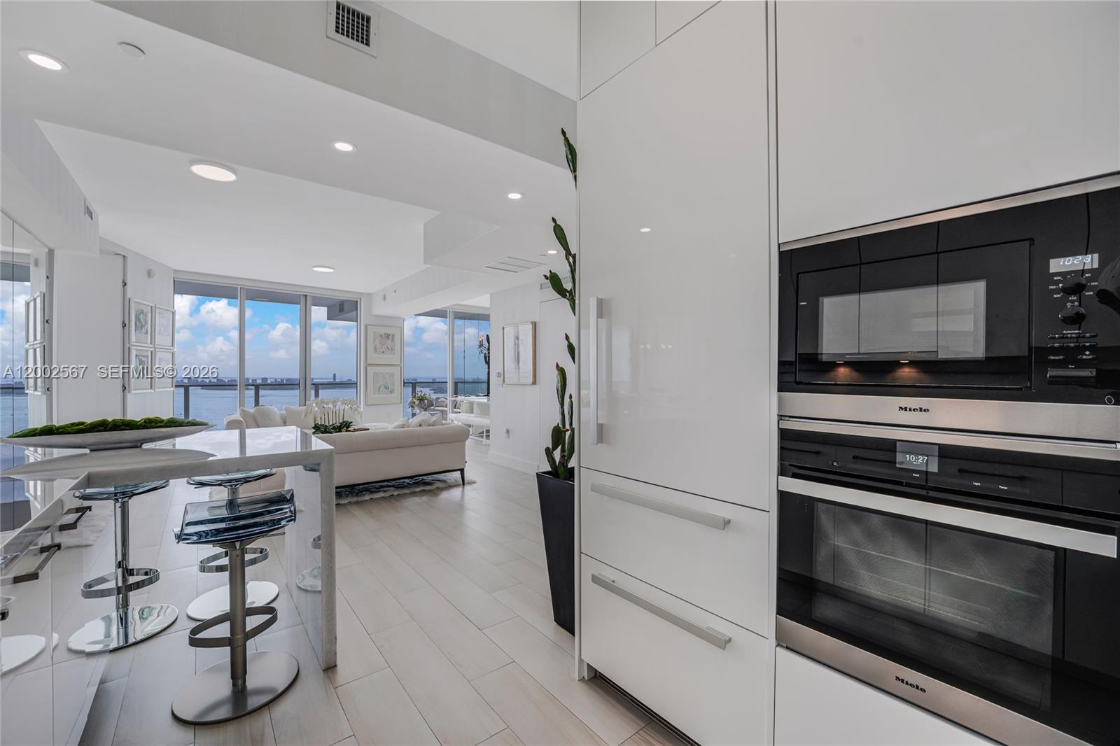 BISCAYNE BEACH CONDO - Residential