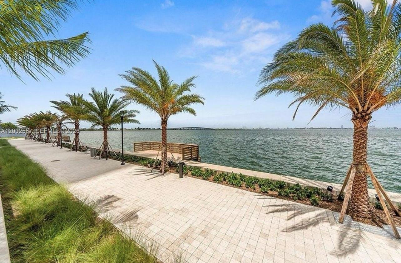 BISCAYNE BEACH CONDO - Residential