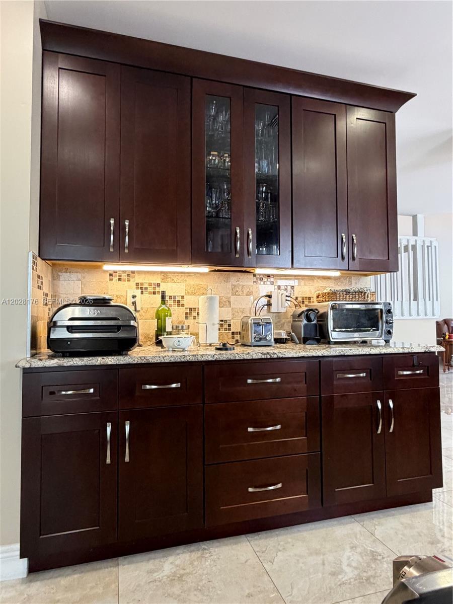 WIMBLEDON VILLAS OF VIA V - Residential