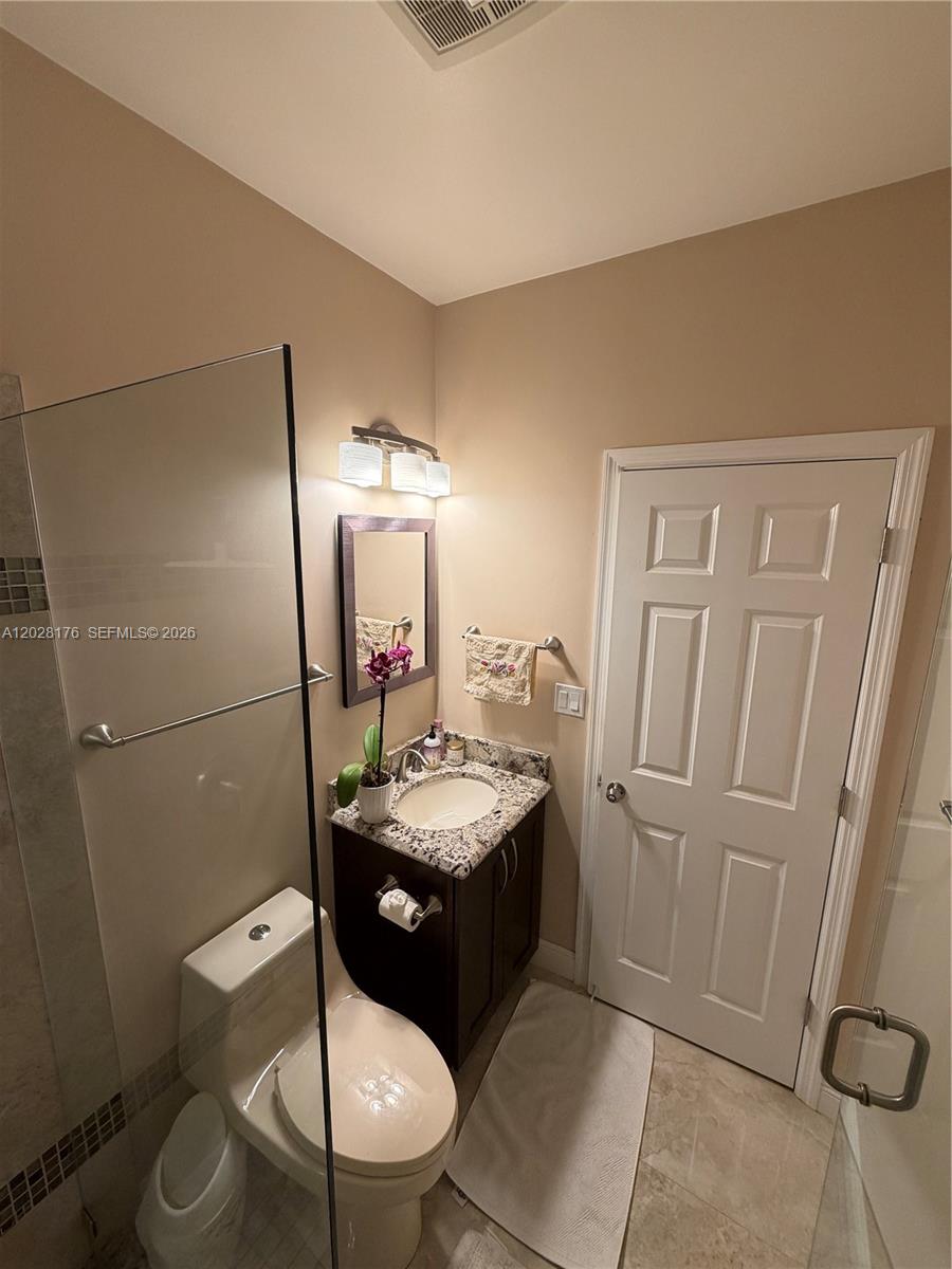 WIMBLEDON VILLAS OF VIA V - Residential