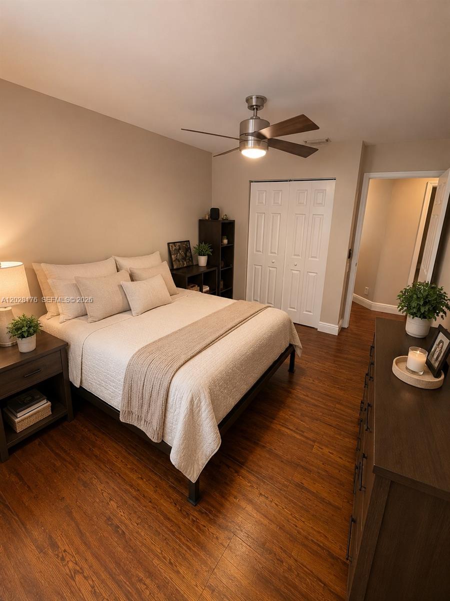 WIMBLEDON VILLAS OF VIA V - Residential
