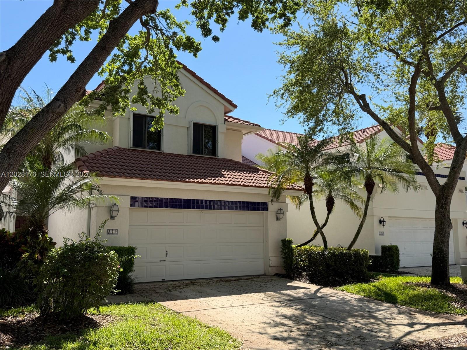 WIMBLEDON VILLAS OF VIA V - Residential