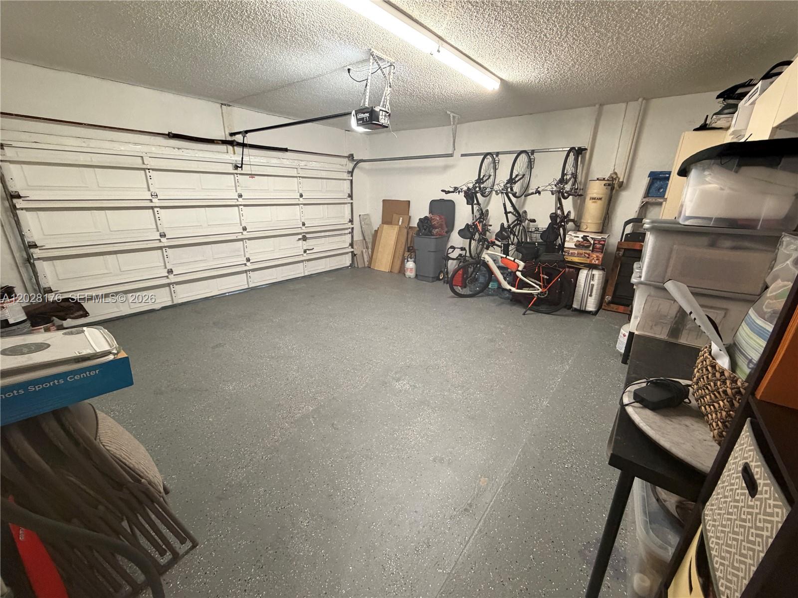 WIMBLEDON VILLAS OF VIA V - Residential