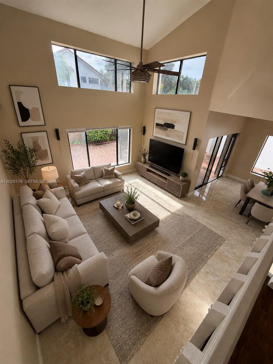 WIMBLEDON VILLAS OF VIA V - Residential