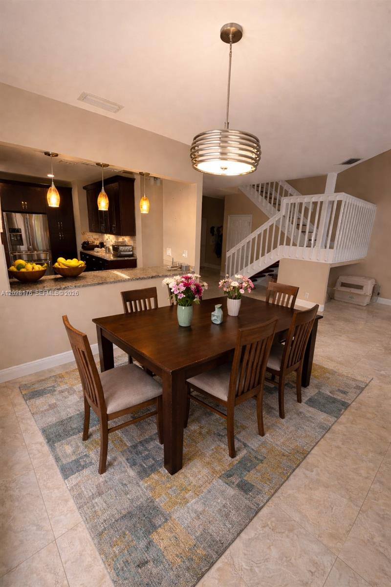 WIMBLEDON VILLAS OF VIA V - Residential