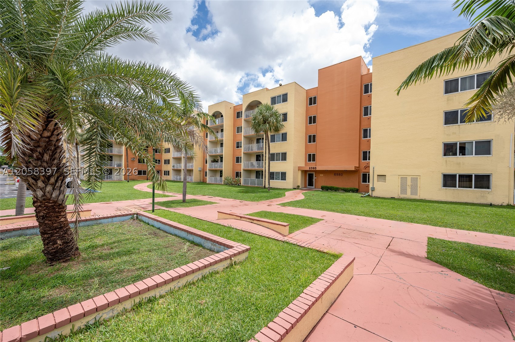 CORAL GATE WEST CONDO - Residential