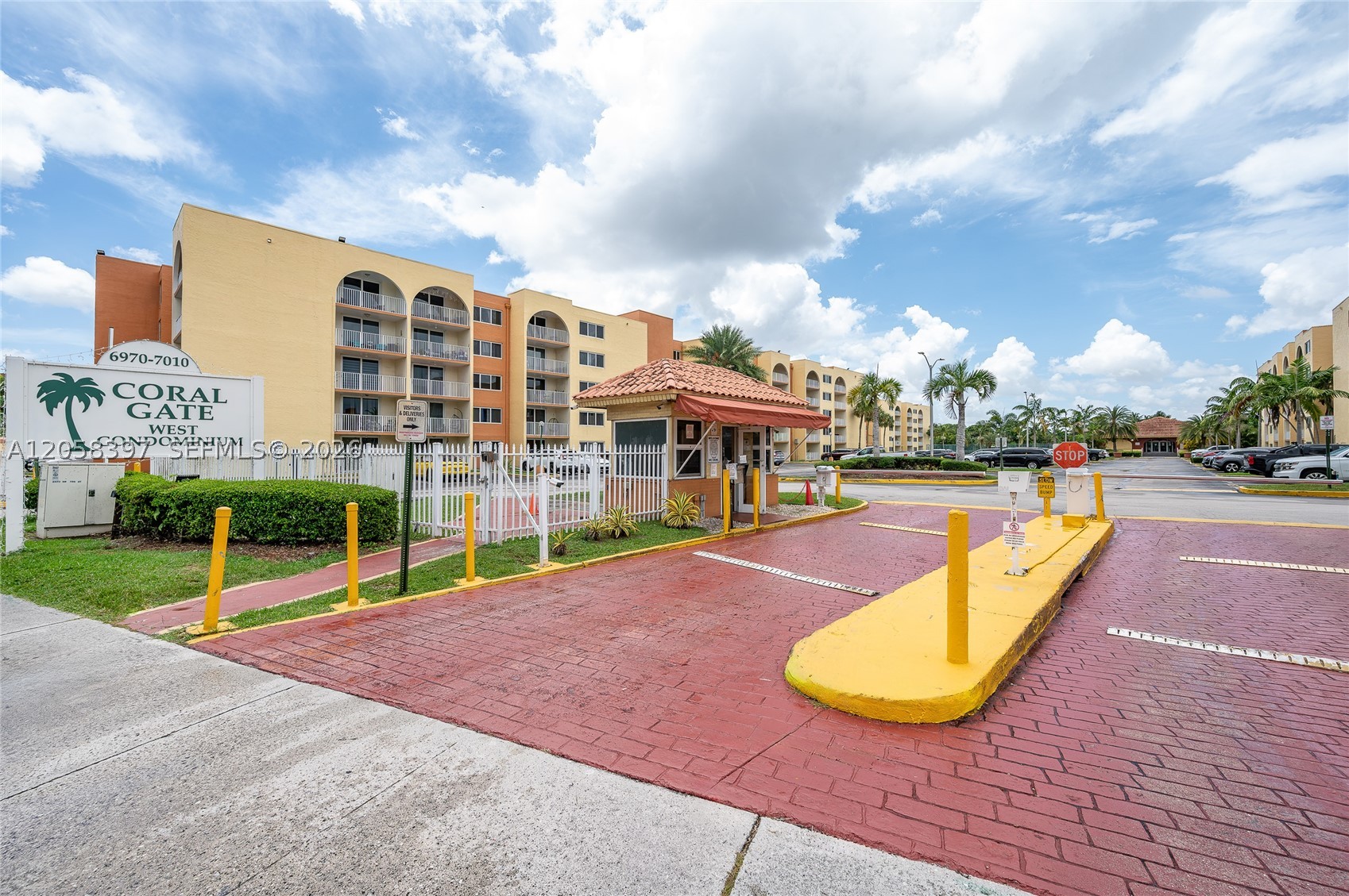 CORAL GATE WEST CONDO - Residential