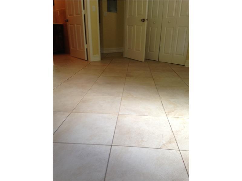 WATERSIDE TOWNHOMES SEC 5 - Residential Lease