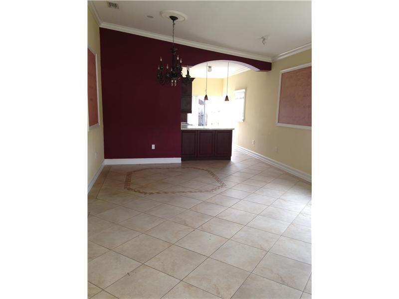 REMODELED ONE STORY 3/2,SPACIOUS VILLA!! THIS HOMES FEAUTRES BEAUTIFUL TILE FLOORS THROUGHOUT, NO ASSOCIATION, A SHED & A FENCED YARD! CORNER UNIT TO ENJOY PRIVACY! MOVE IN READY! MUCH MORE TO SEE!