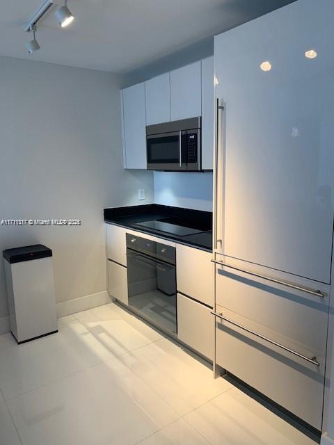 1010 BRICKELL CONDO - Residential Lease